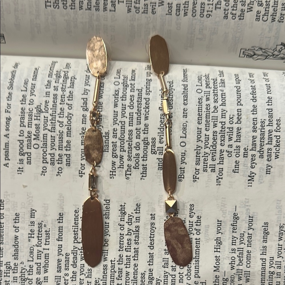 Kendra Scott Calista rose gold, linear drop earrings